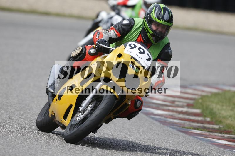 /Archiv-2025/07 19.04.2025 Speer Racing ADR/Instruktorentraining/997